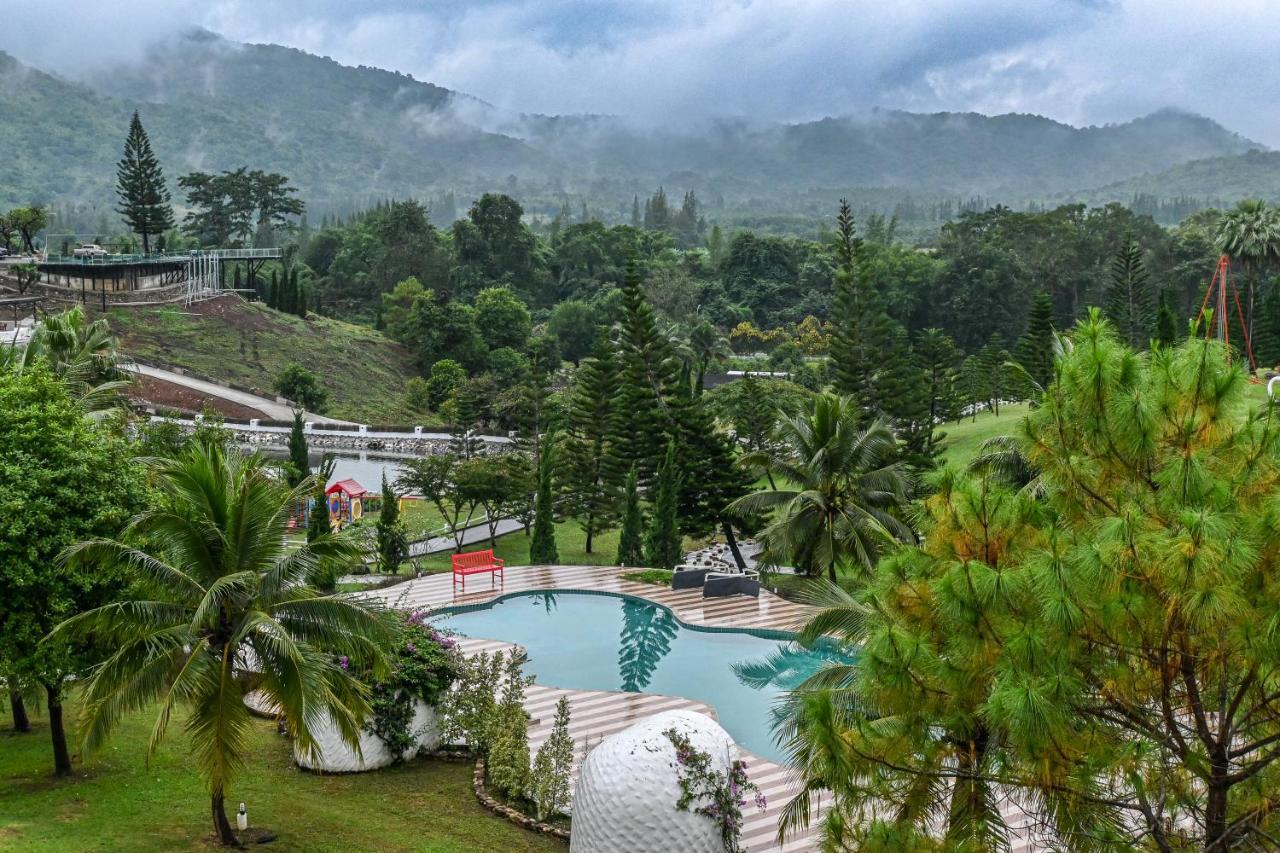 Resort Swiss Valley Hip Suan Phueng