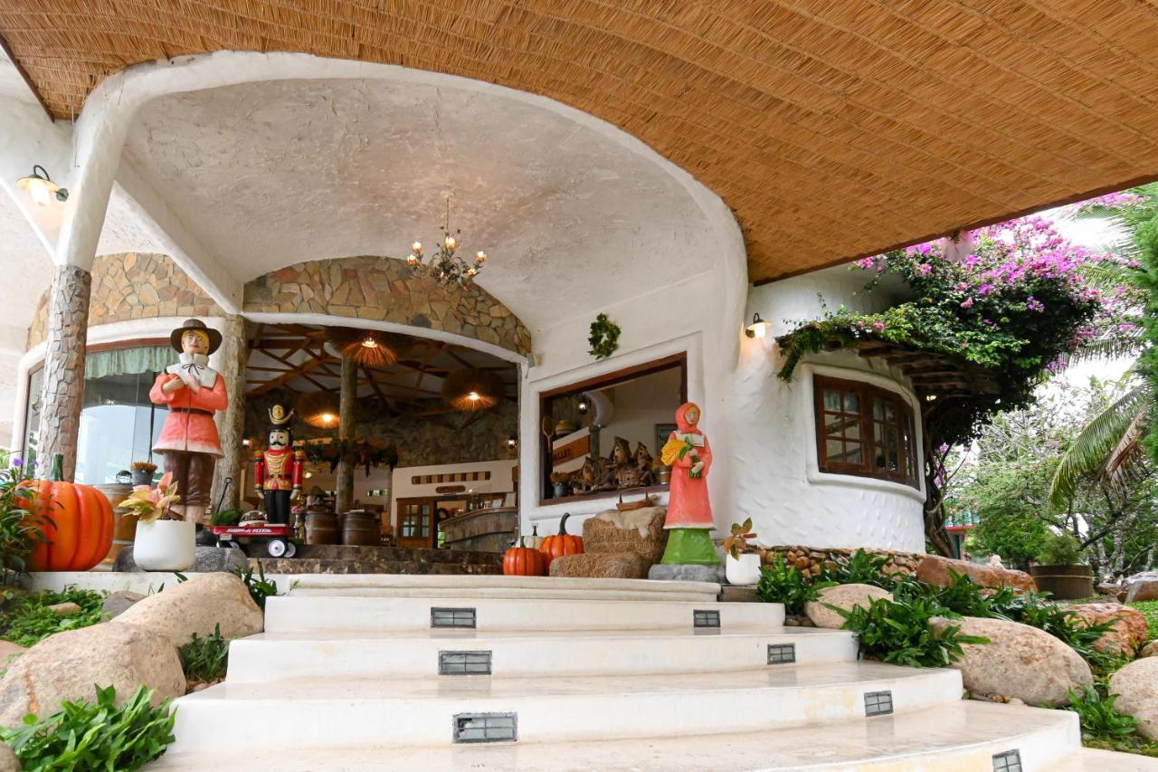Swiss Valley Hip Resort 4*