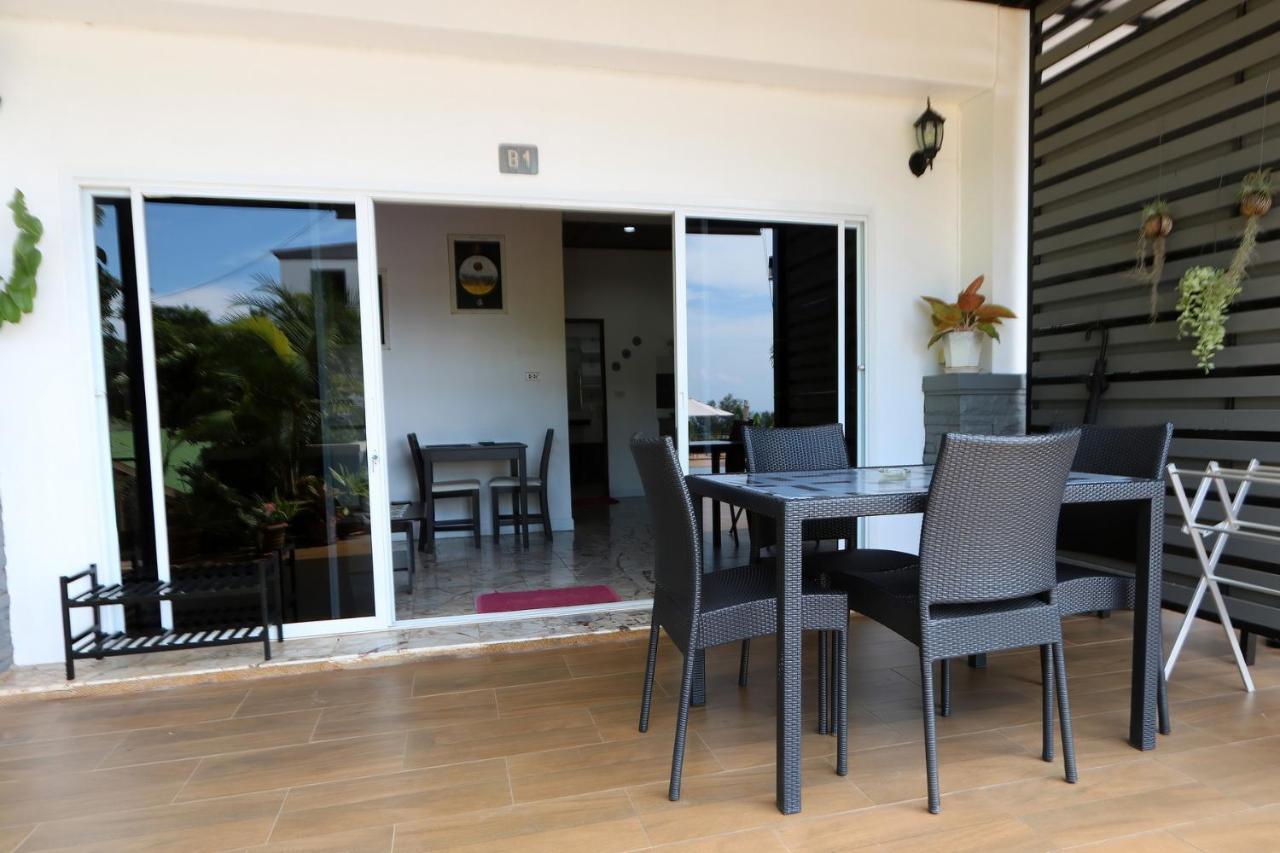White Flower Lanta Aparthotel 3*