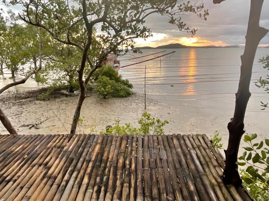 Homestay Deep House Sea View
