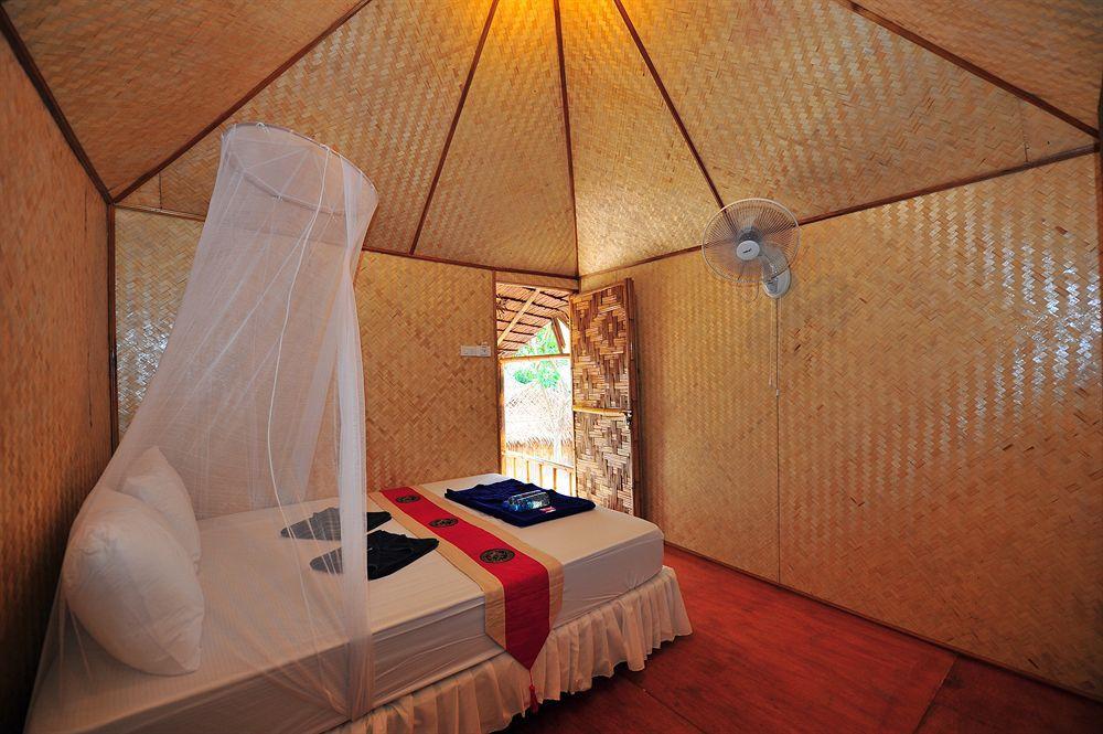 Cozy Seafront Phi Phi Don
