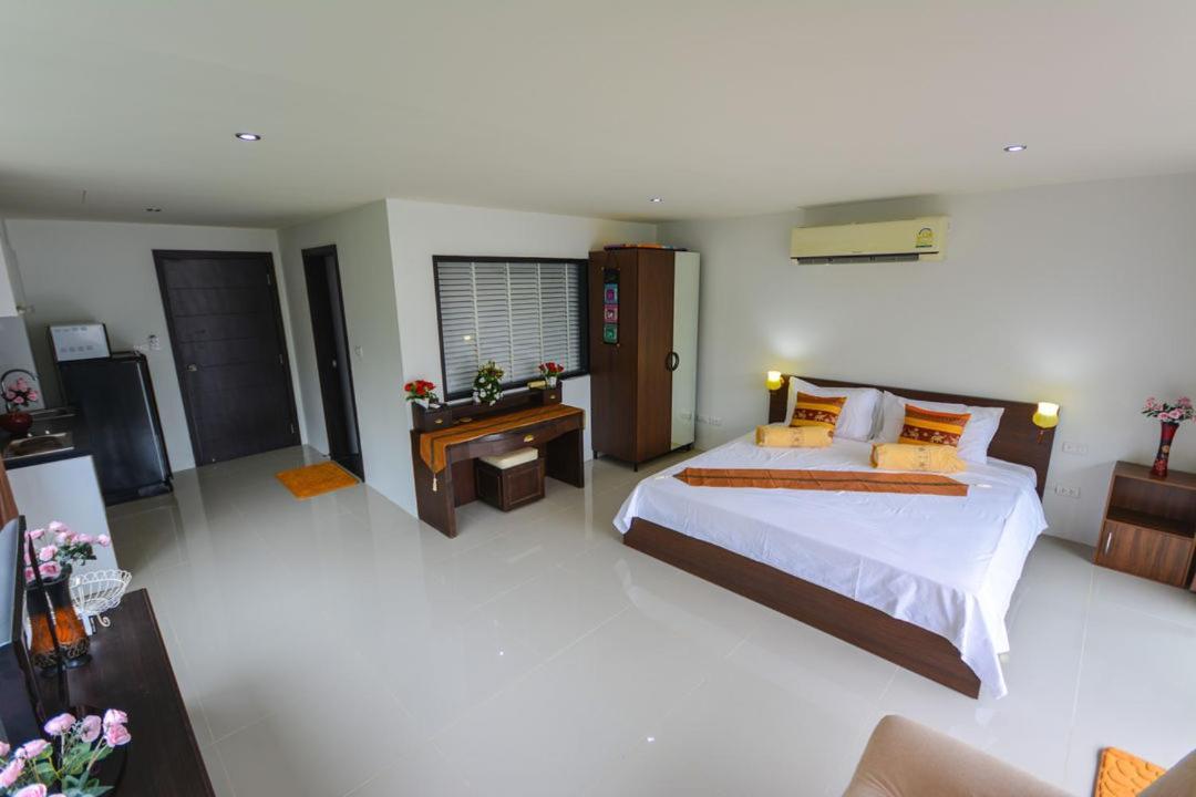 Beststayinphuket Mountain Poolviews Apartment
