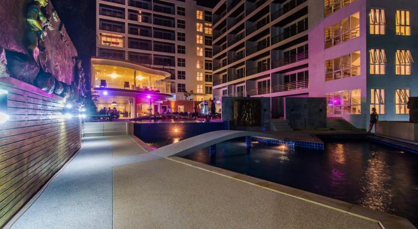 Beststayinphuket Mountain Poolviews Apartment