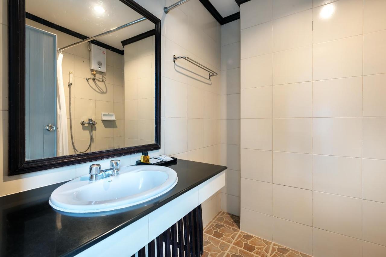 Hotel The Legacy Nonthaburi
