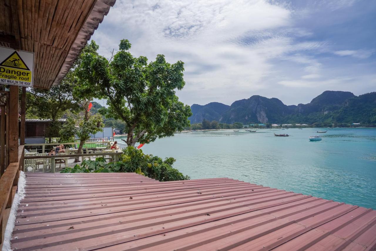 Cozy Seafront 2* Phi Phi Don