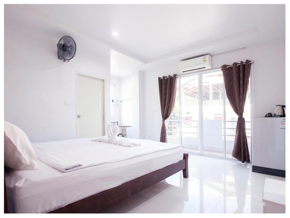 Guest house Namhasin House 2*