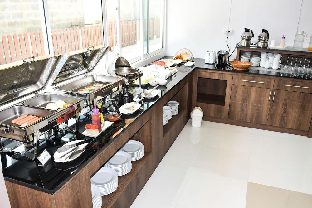 Peak Boutique City Bed & Breakfast Krabi