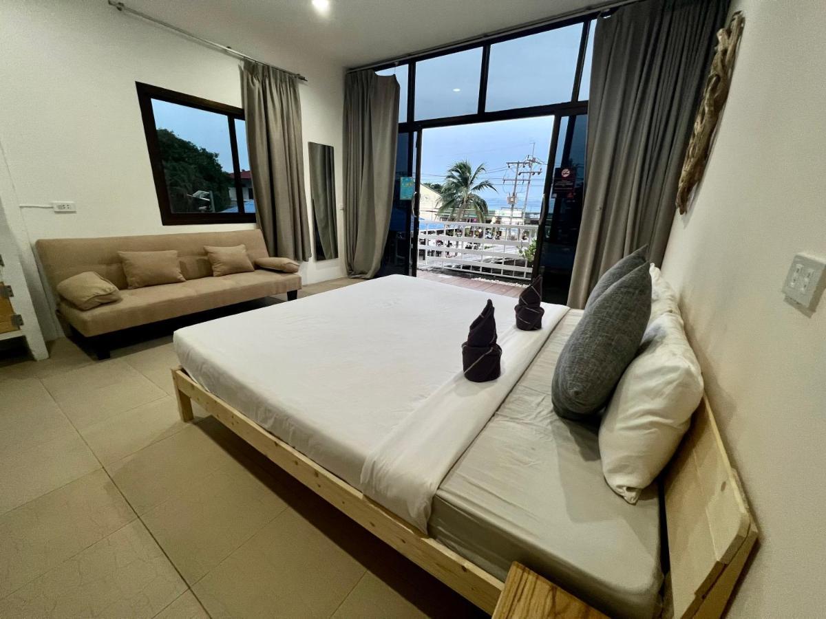 Leo Hostel *