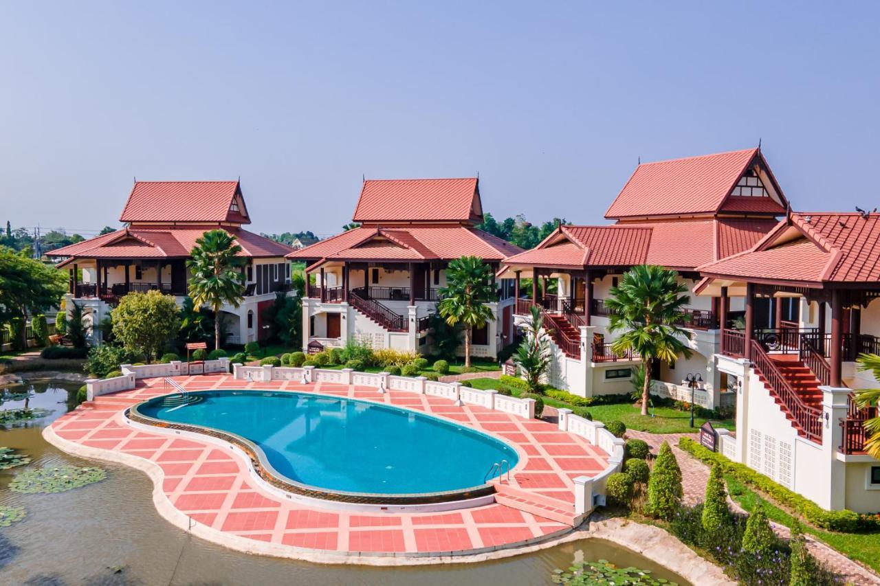 Horizon Village & 4*