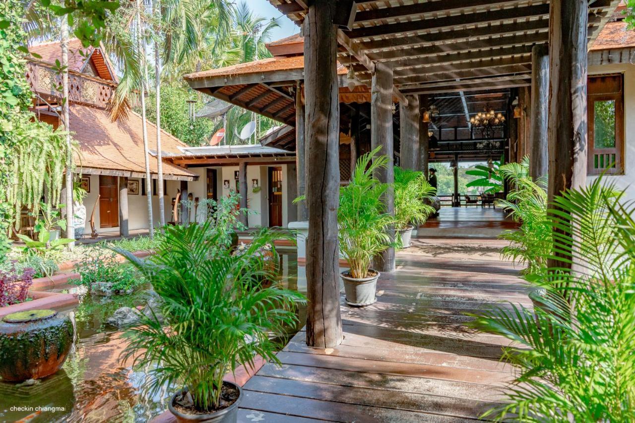 Horizon Village & Resort