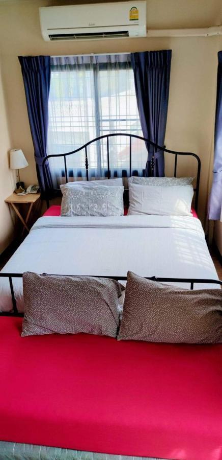 Bed & Breakfast The Cube Sathorn Boutique Hotel: Modern Near Bts Surasak