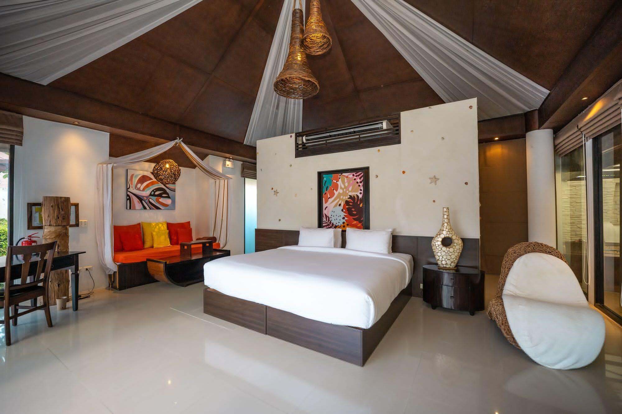 Dhevan Dara & - Pool Hua Hin