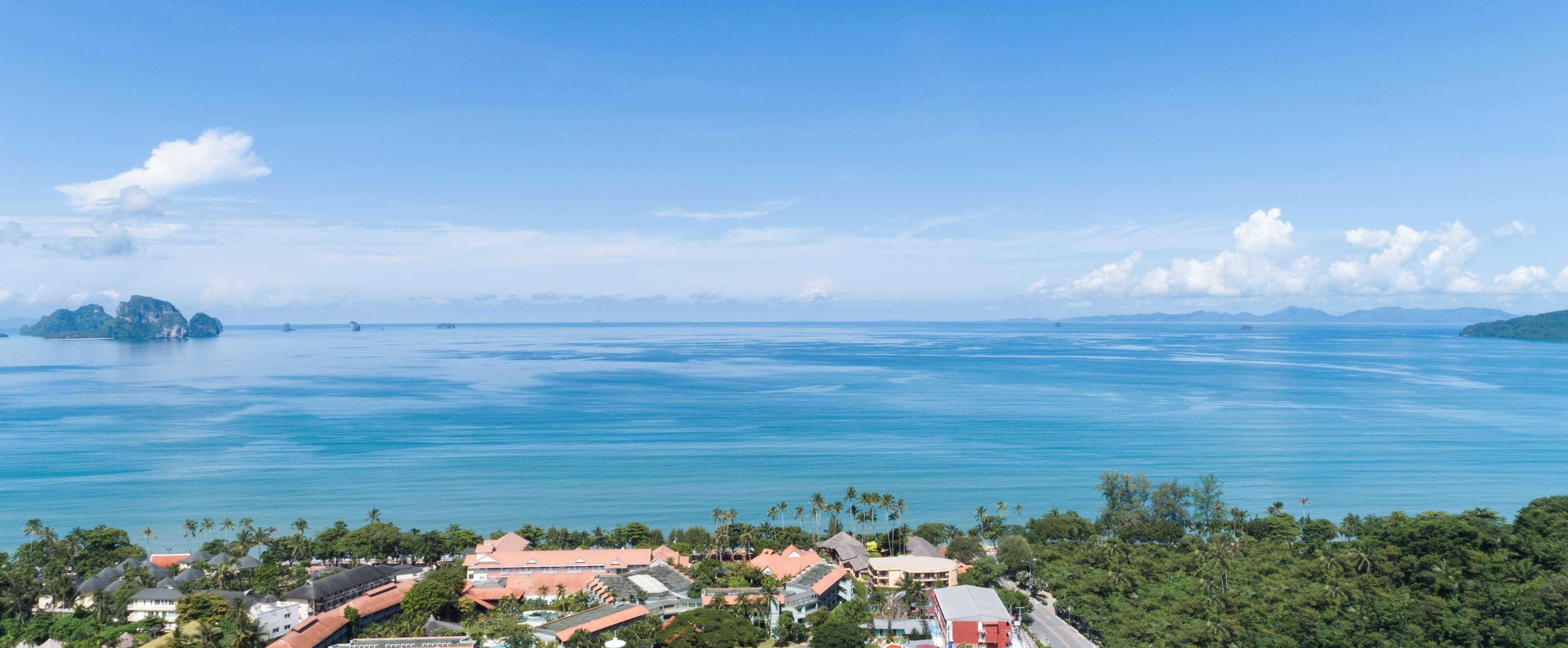 Avani Cliff Krabi 4*