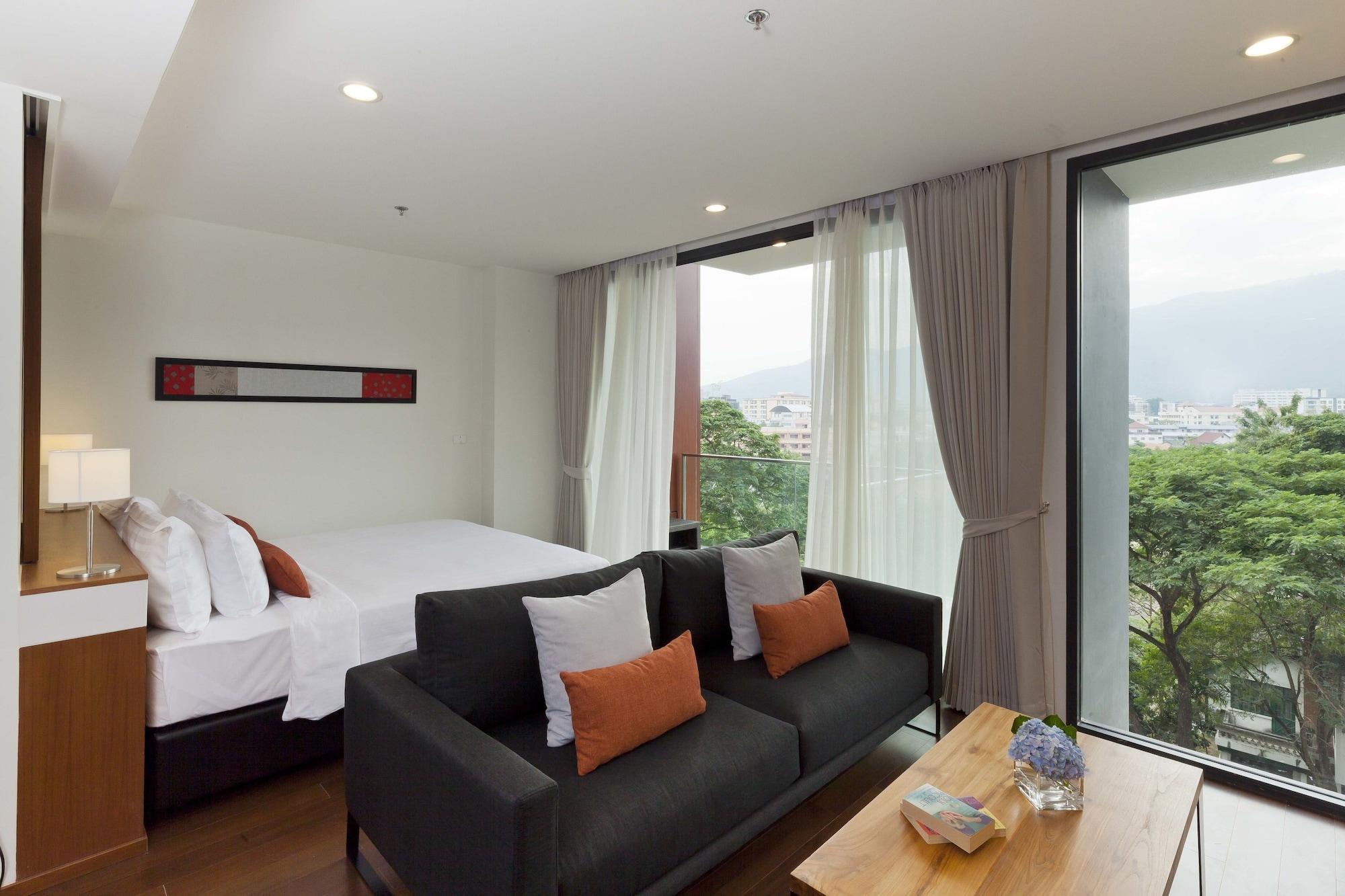 Hotel Eastin Tan