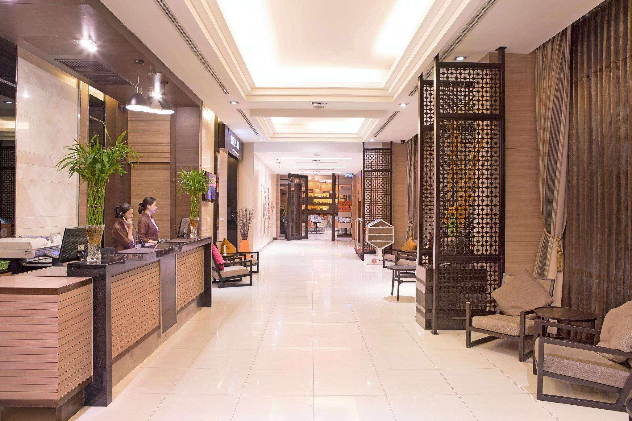 Mida Ngamwongwan - Sha Hotel