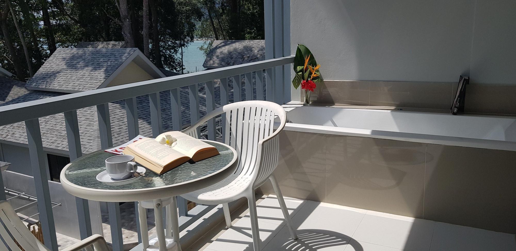 Hotel Cha-cha Krabi Beachfront Ao Nam Mao