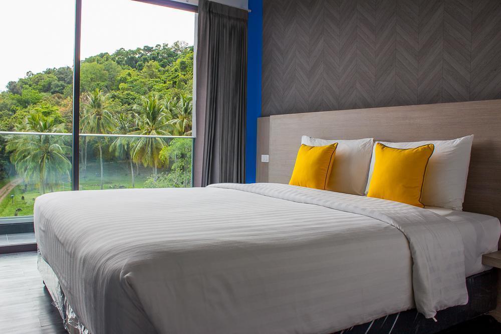 Wake Up Aonang Hotel 3*