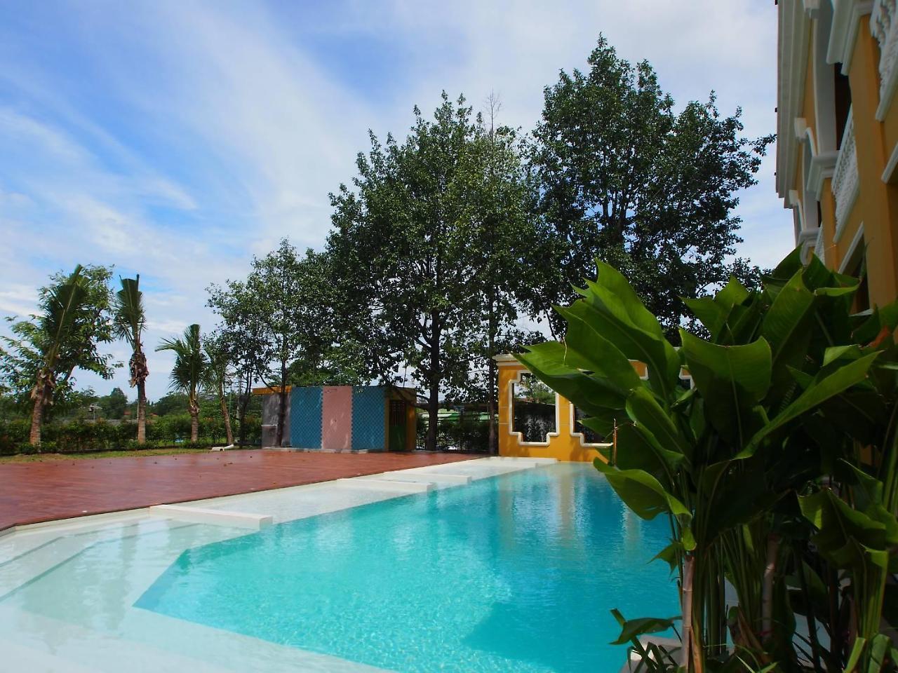 The Pineapple Hotel 4*