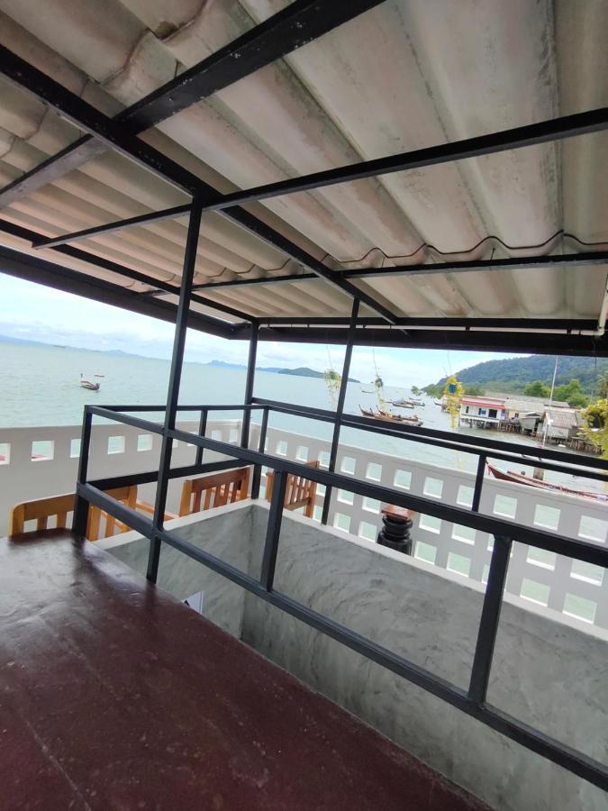 Poohry Seaview Koh Lanta