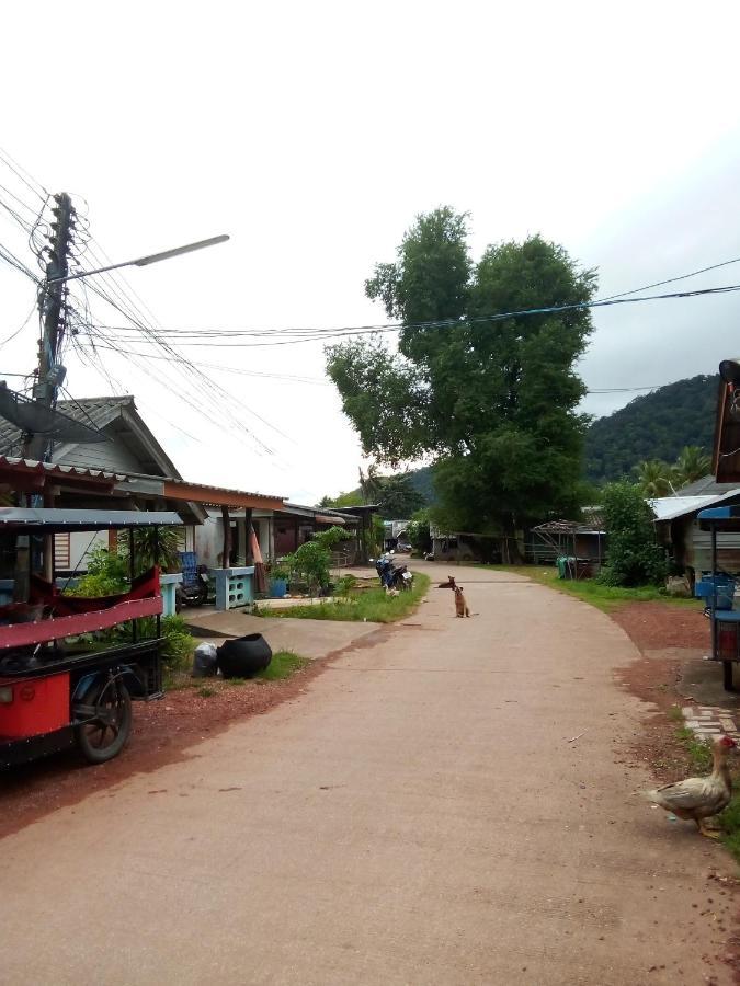 Poohry Seaview
