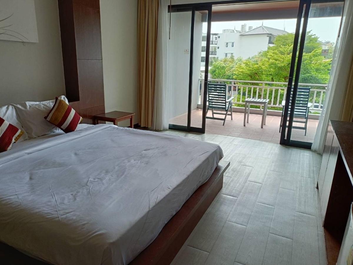 Ramada By Wyndham Aonang 4*