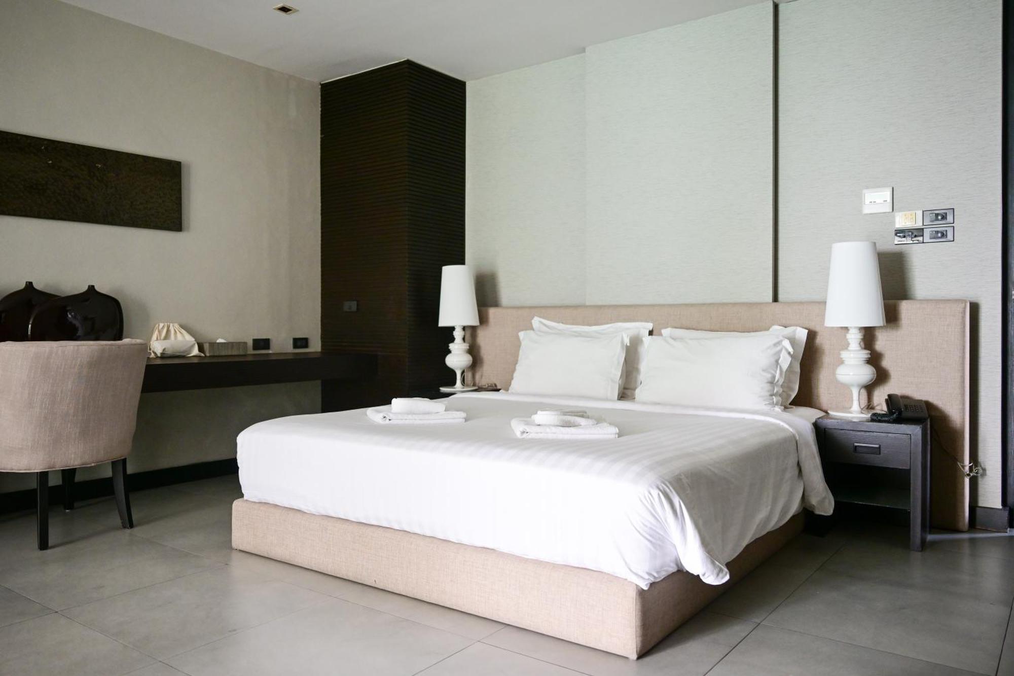Dune Hotel HHQ