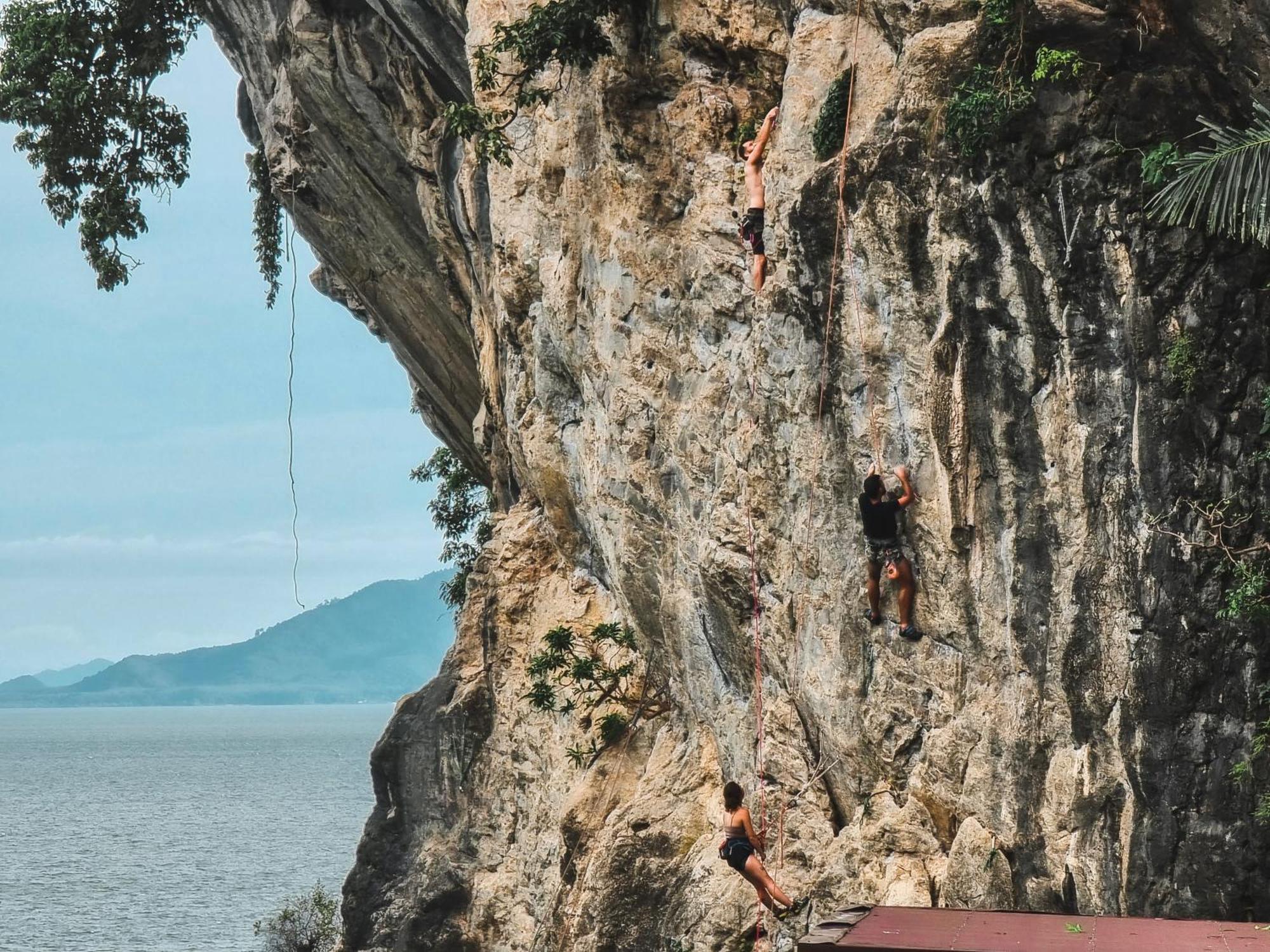 Phutawan Railay Beach