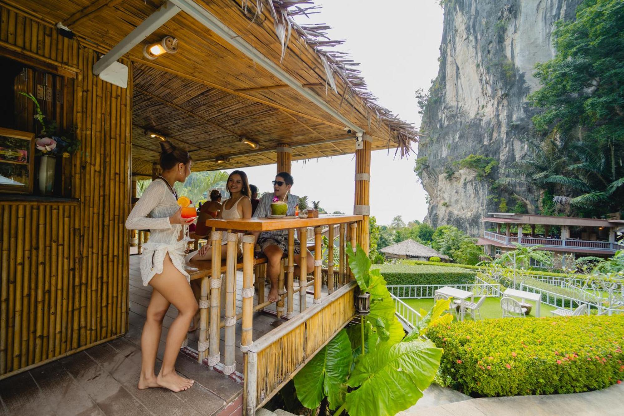 Phutawan Resort