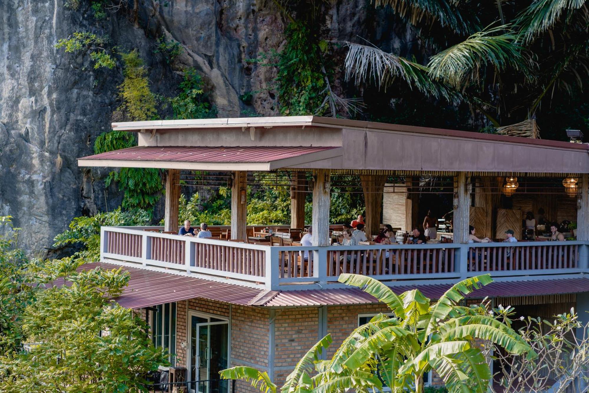 Resort Phutawan Railay Beach