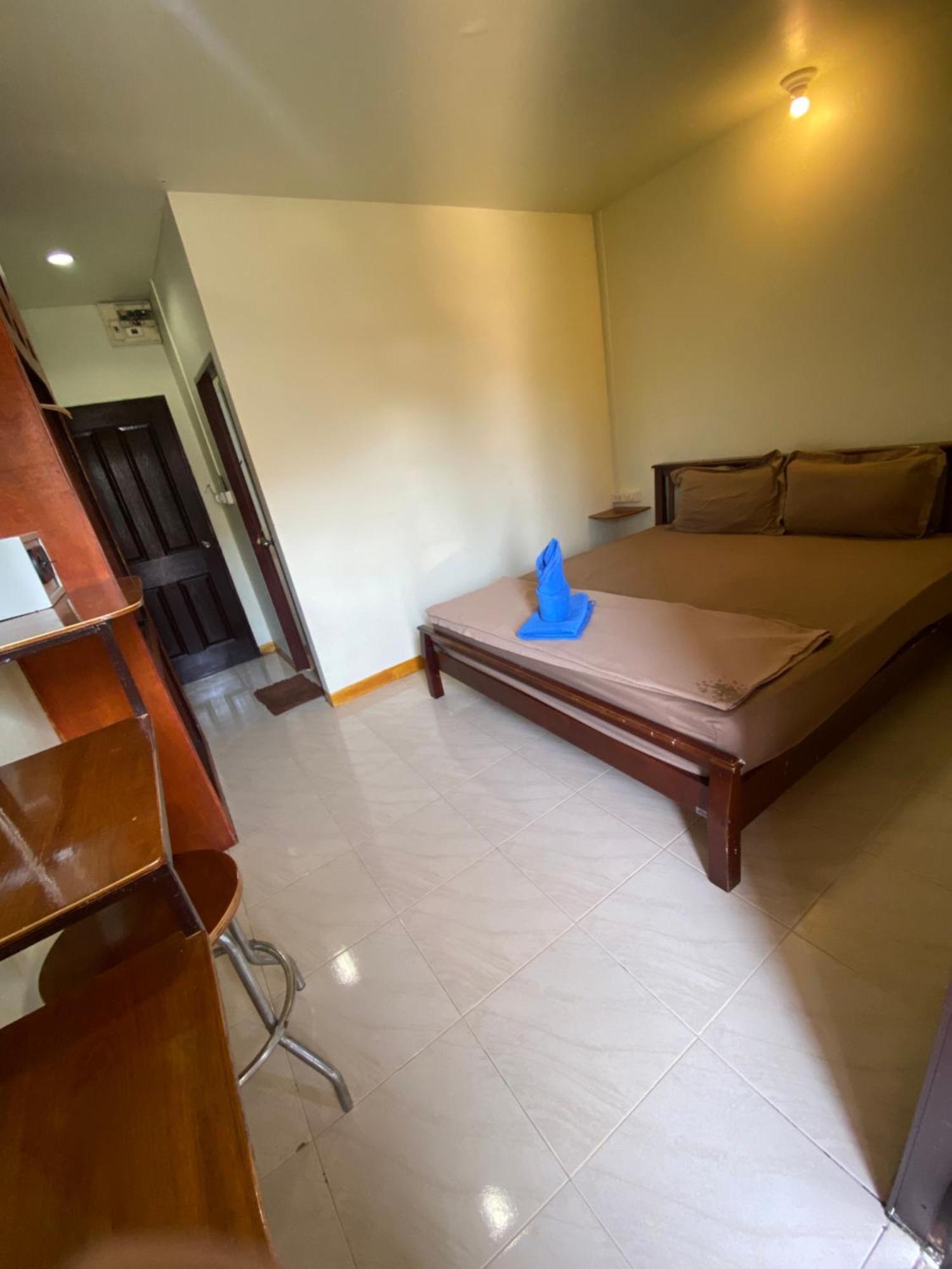 Pak Klong For Rent Hotel