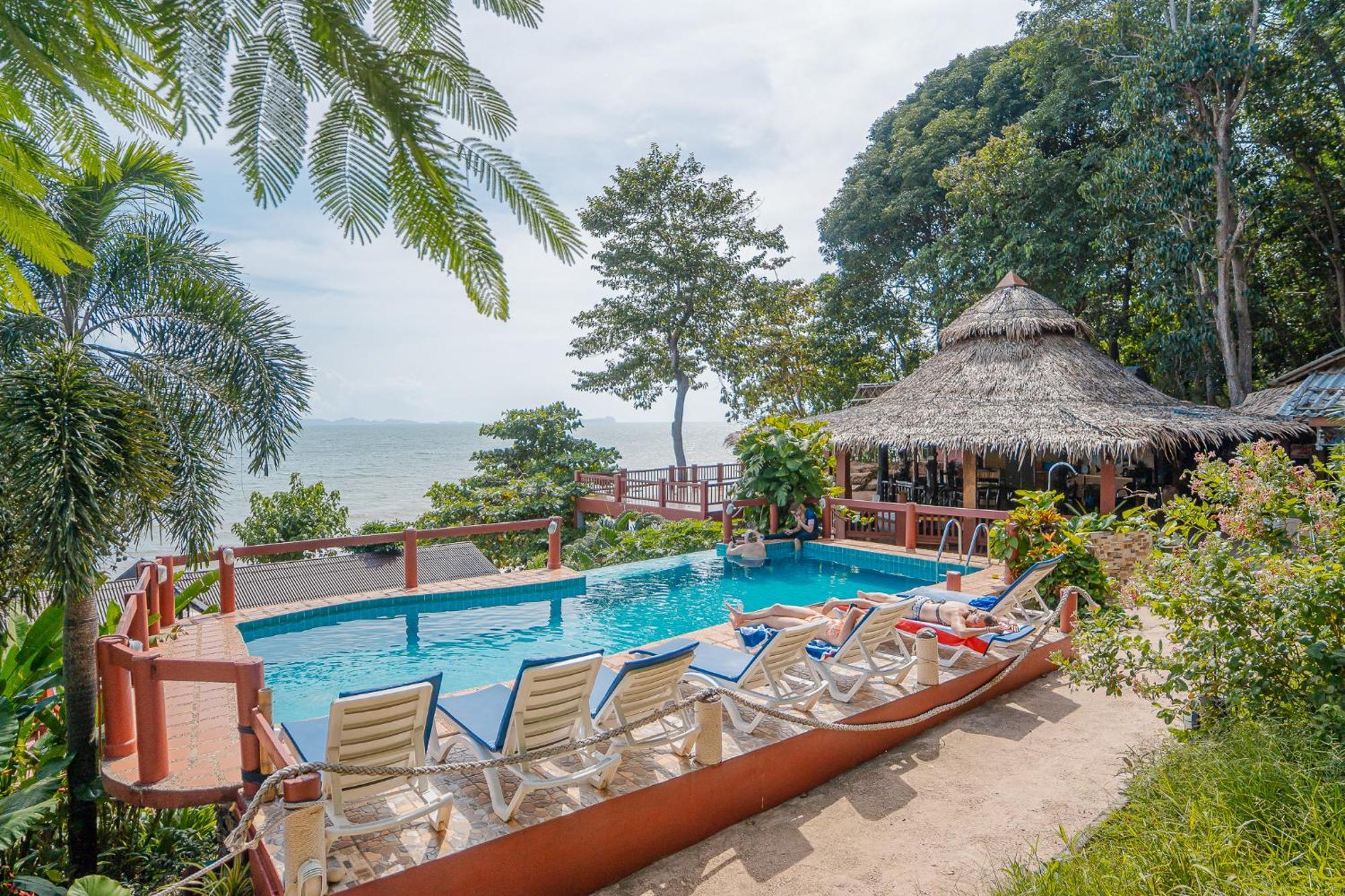 Koh Jum Resort Resort 3*