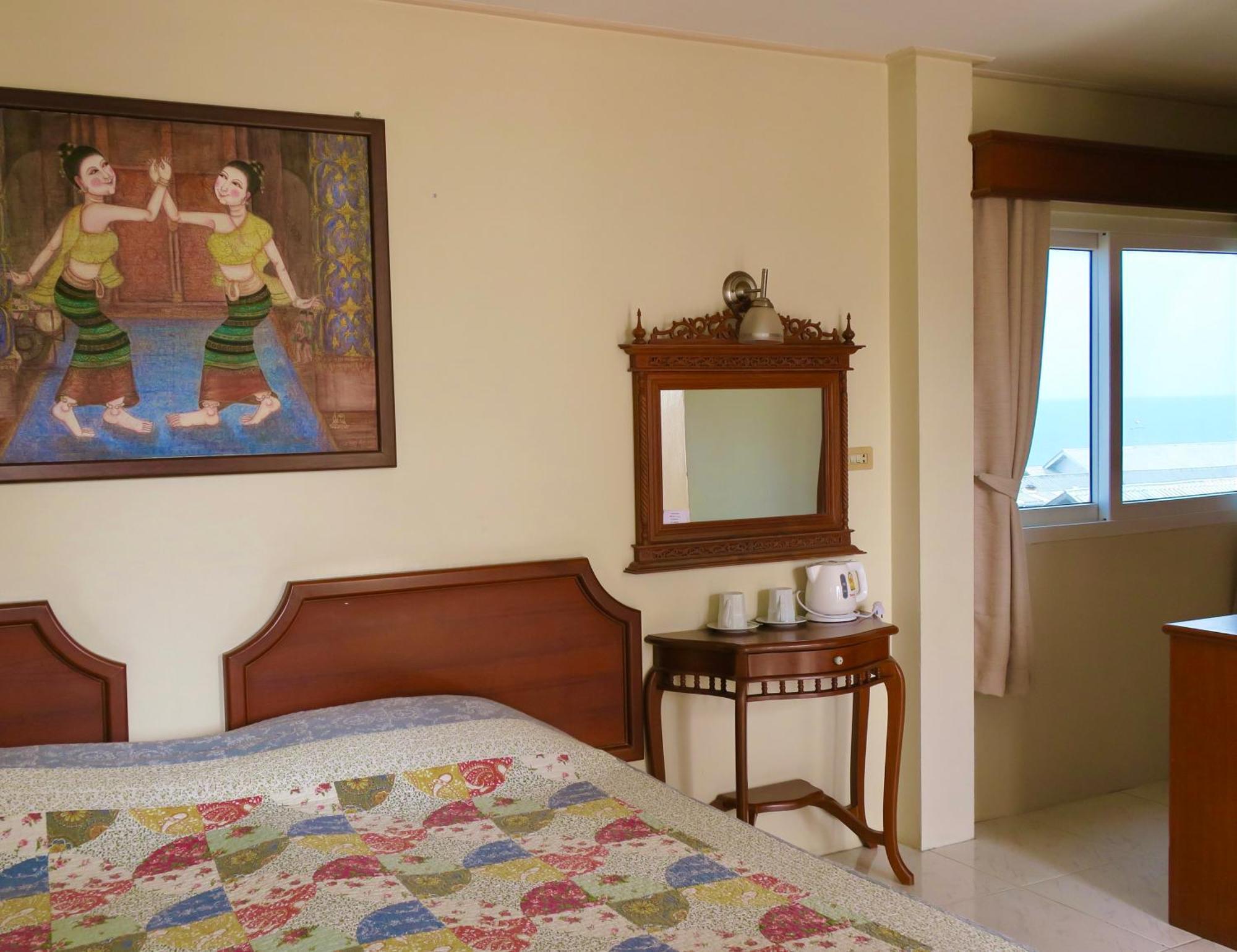 Fulay Hotel Hua Hin