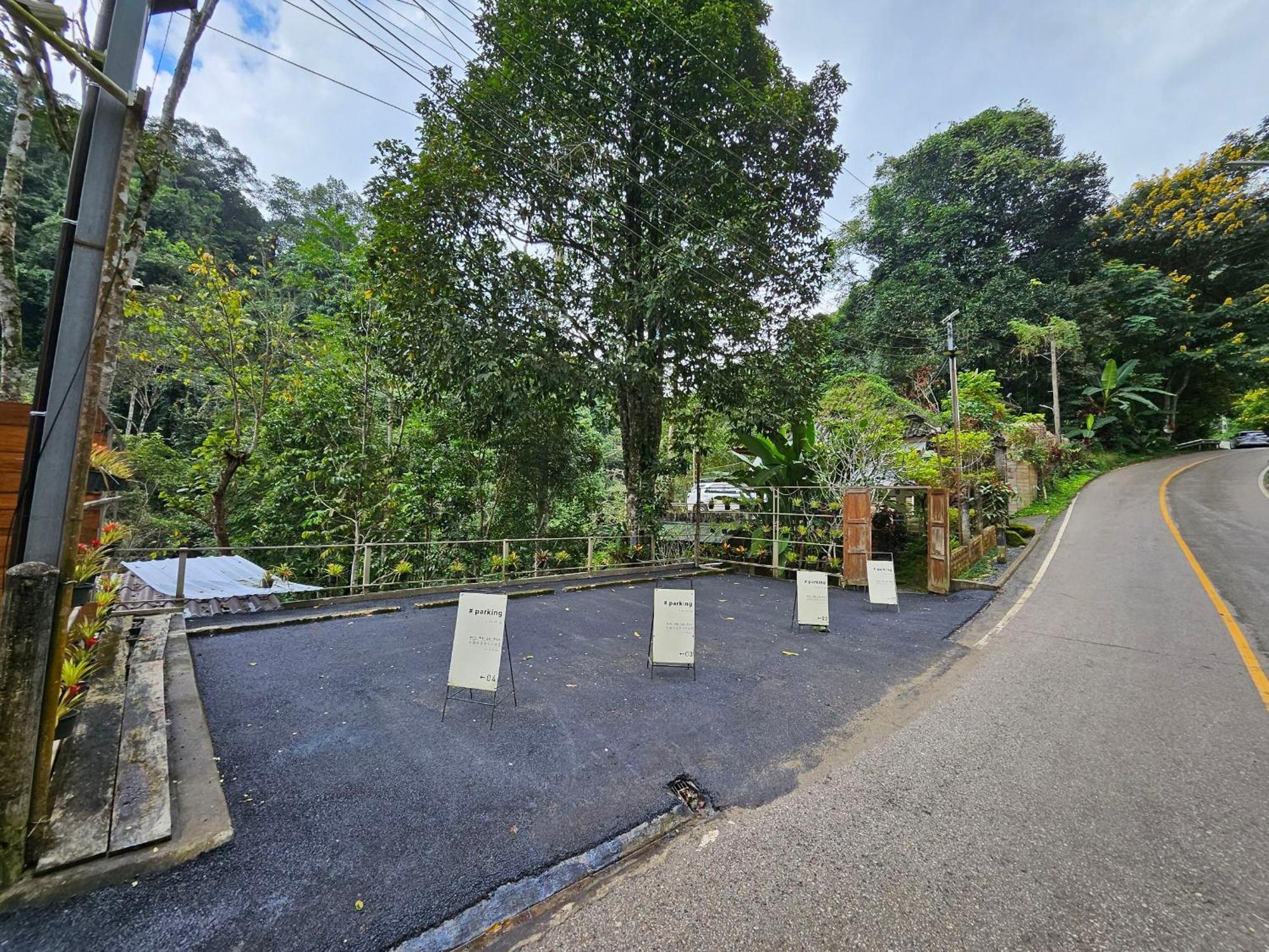Woo Ma Ca Moo Alojamento Chiang Mai
