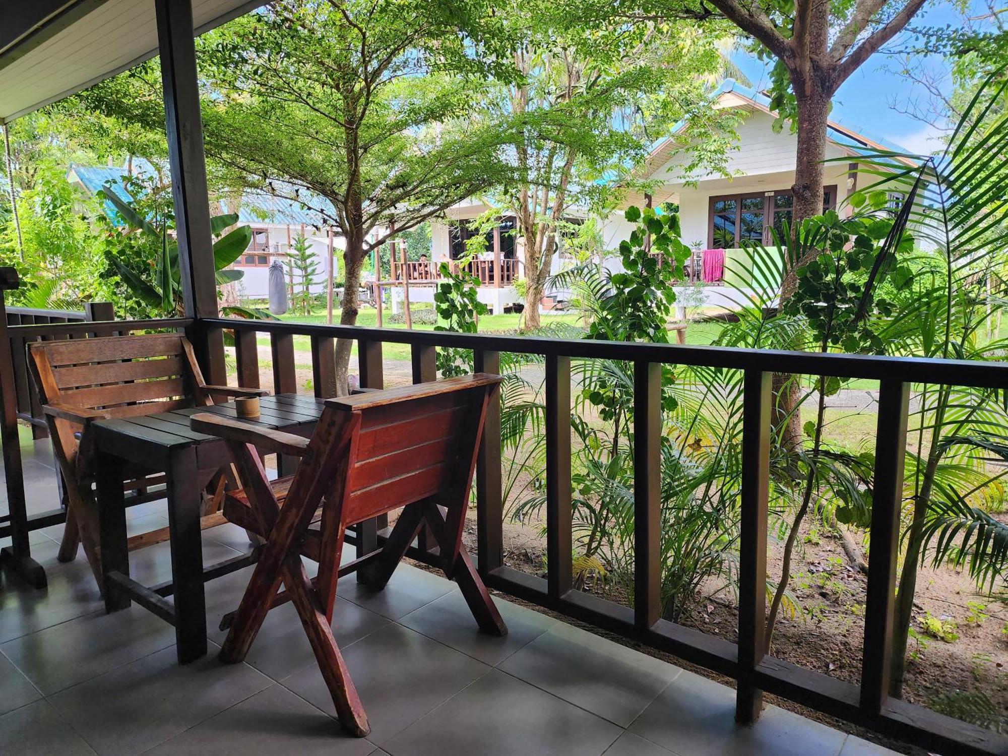 Tiki Beach Koh Phangan Beach Restaurant Bar And Coworking (Adults Only) Hotel Ban Tai
