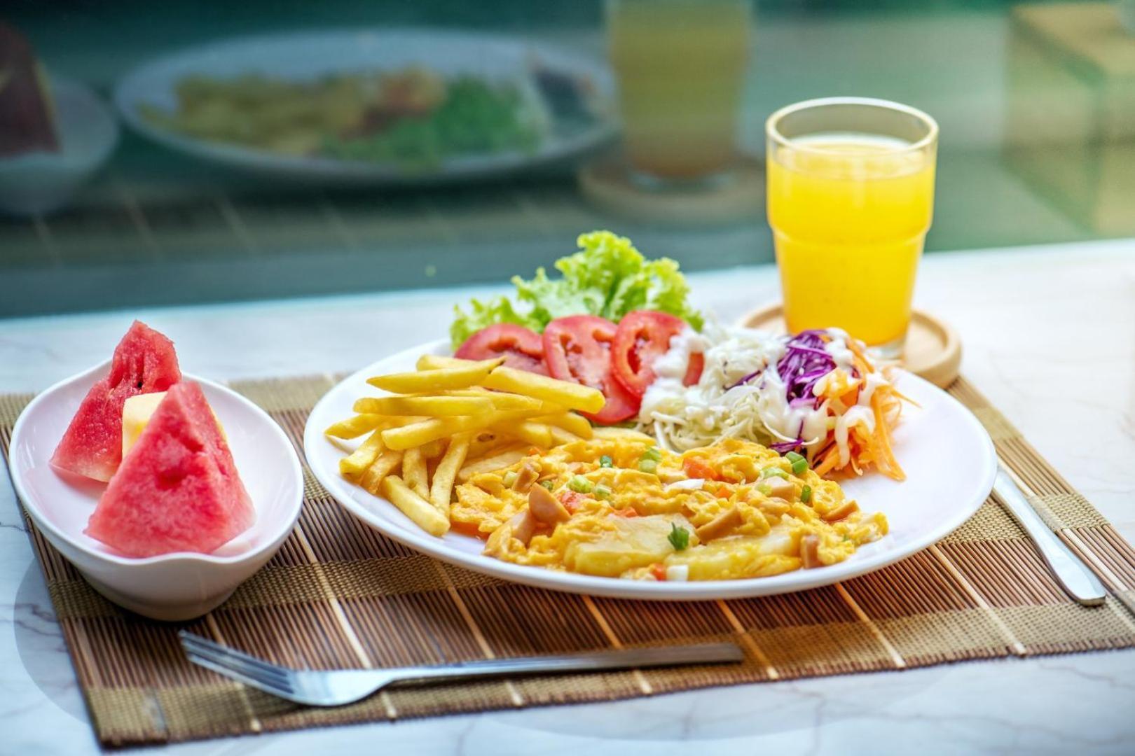 De Lux Bangkok