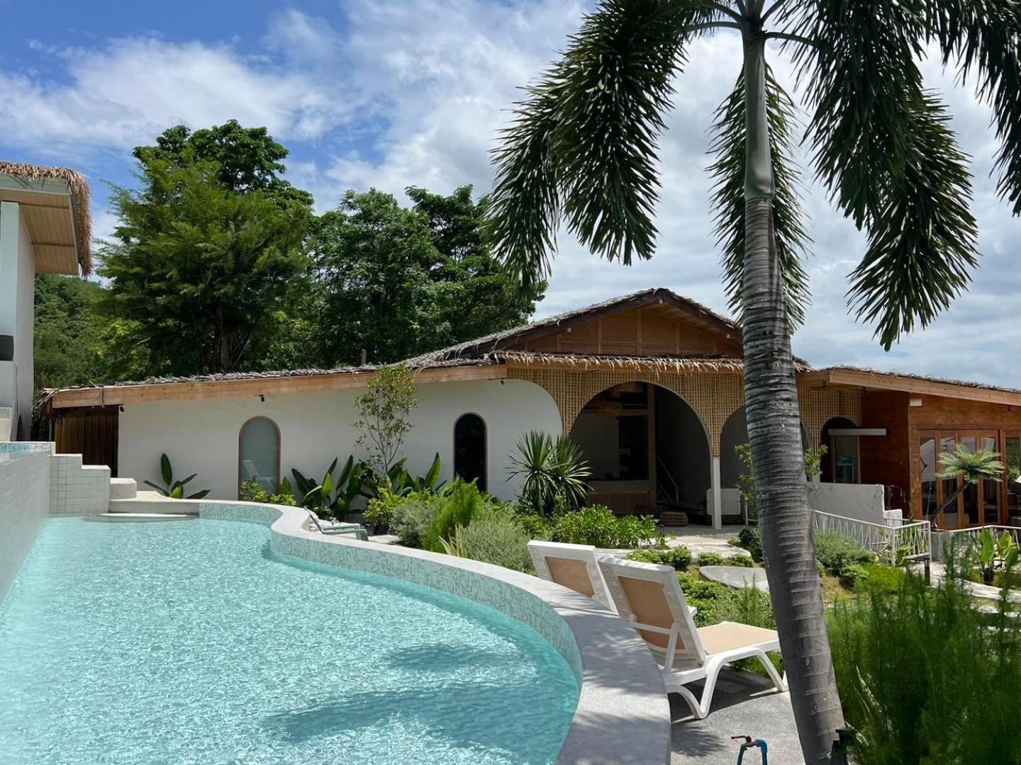 Resort Le La And