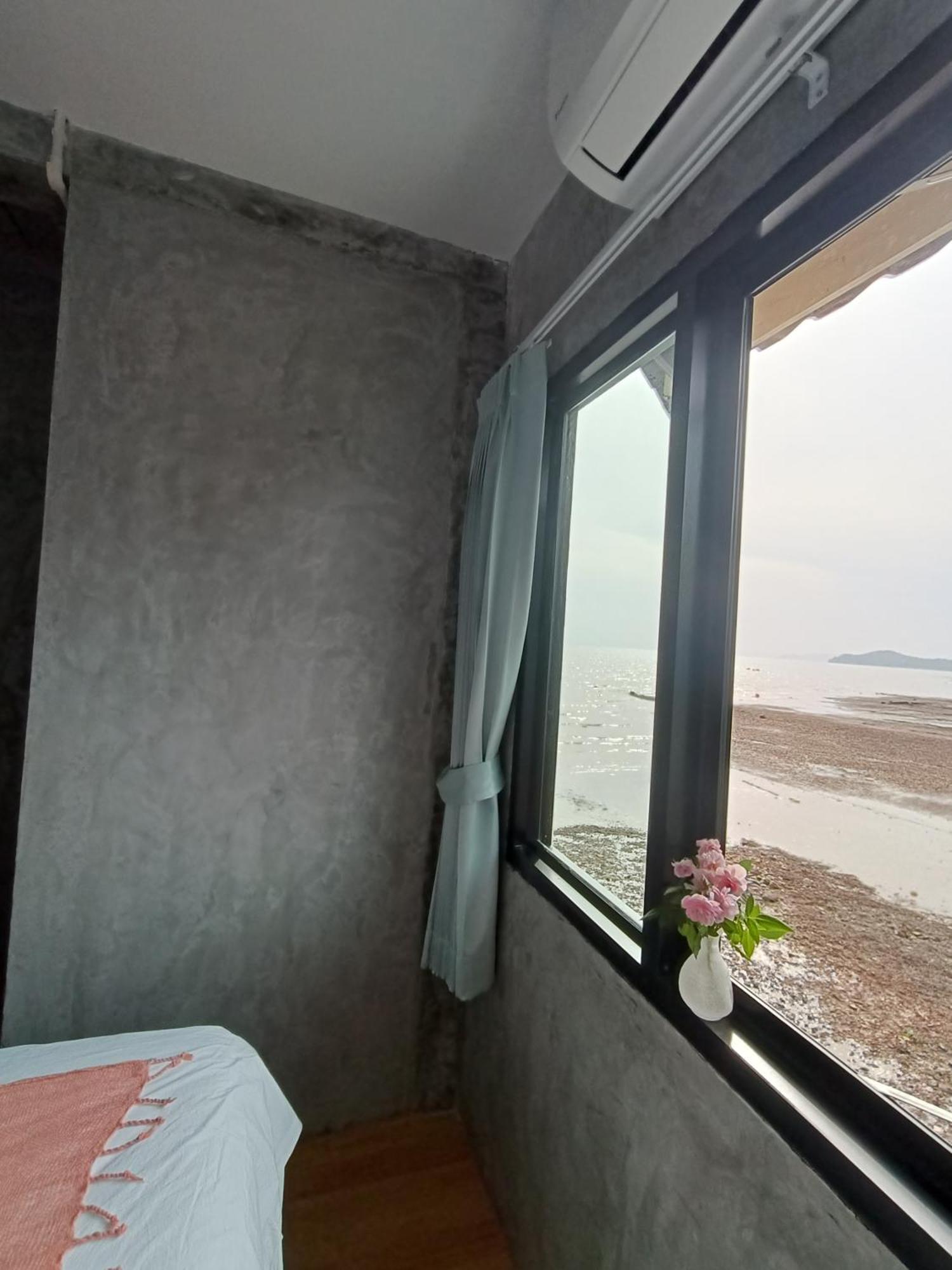 Hospedagem domiciliar Poohry Seaview