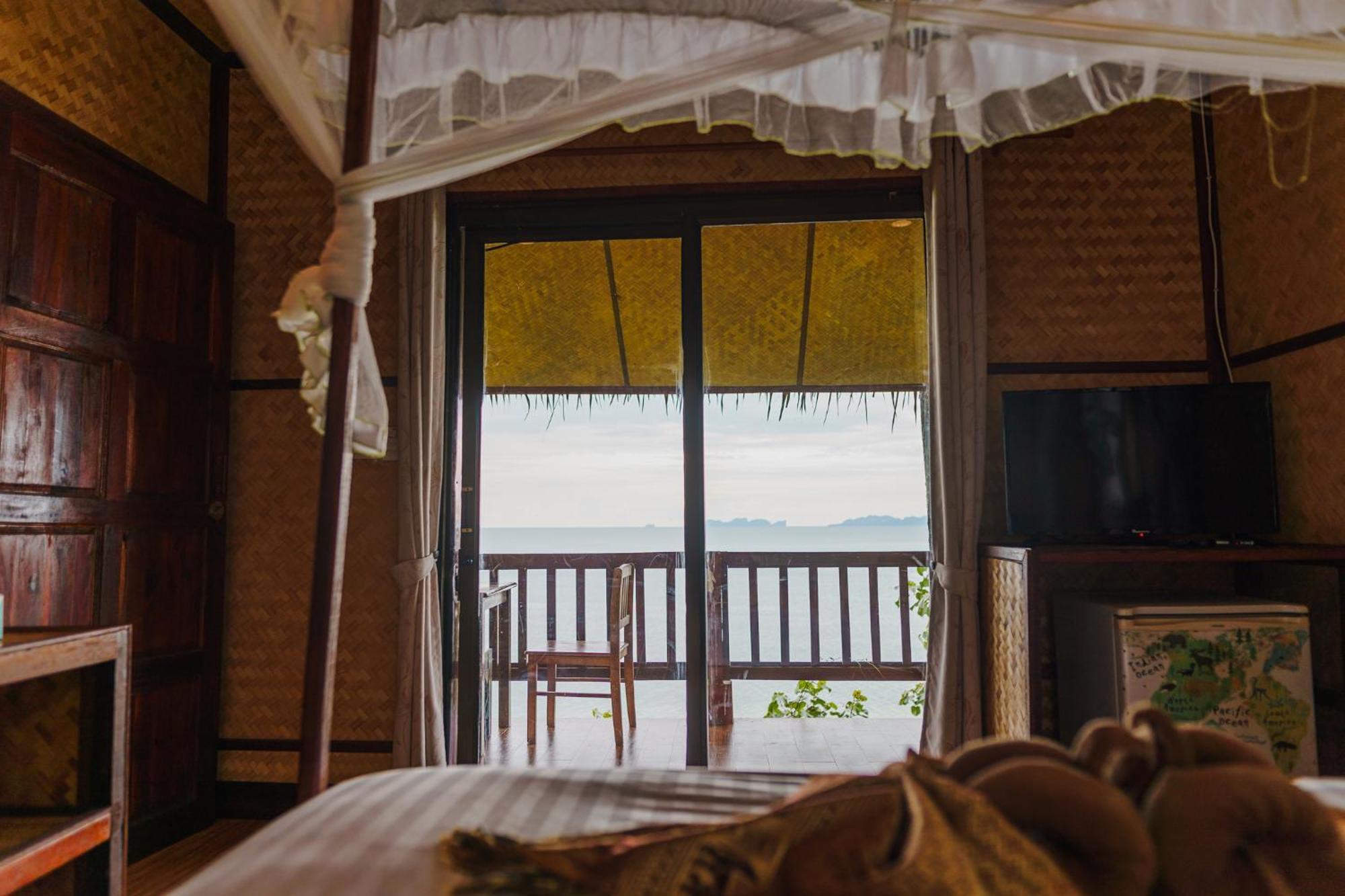 Koh Jum Resort 3*