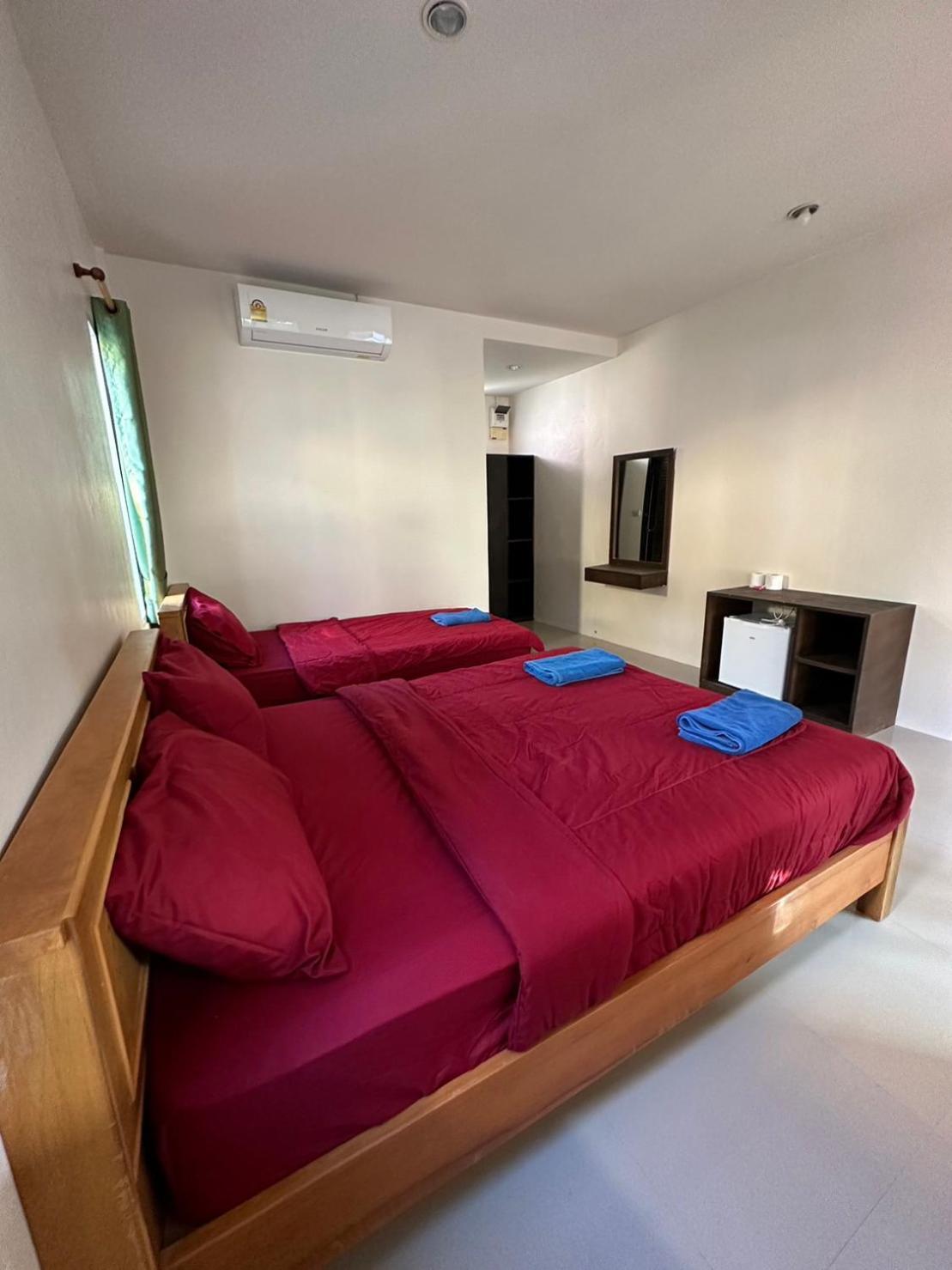 Resort Sea Shell