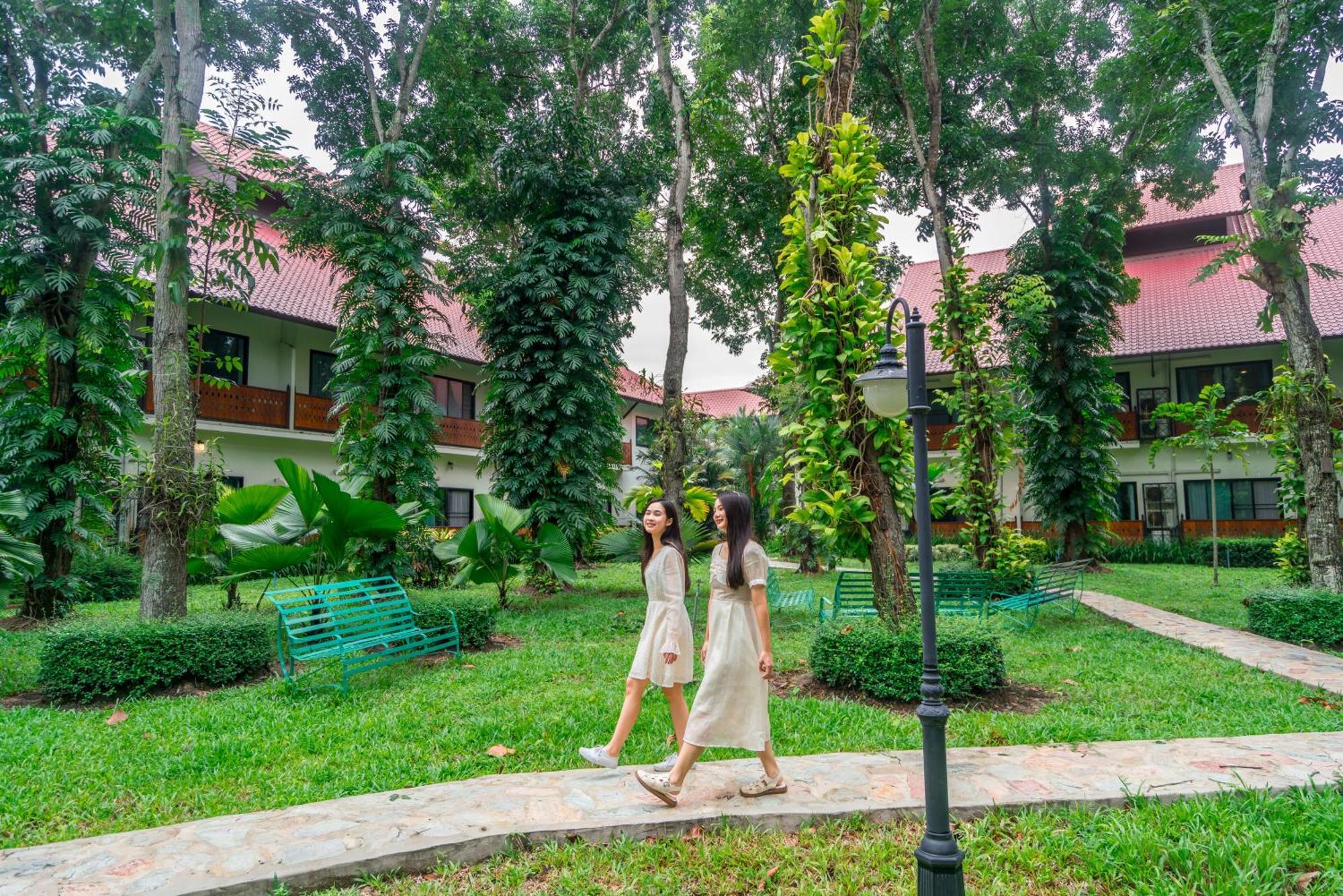 Horizon Village & 4* Doi Saket