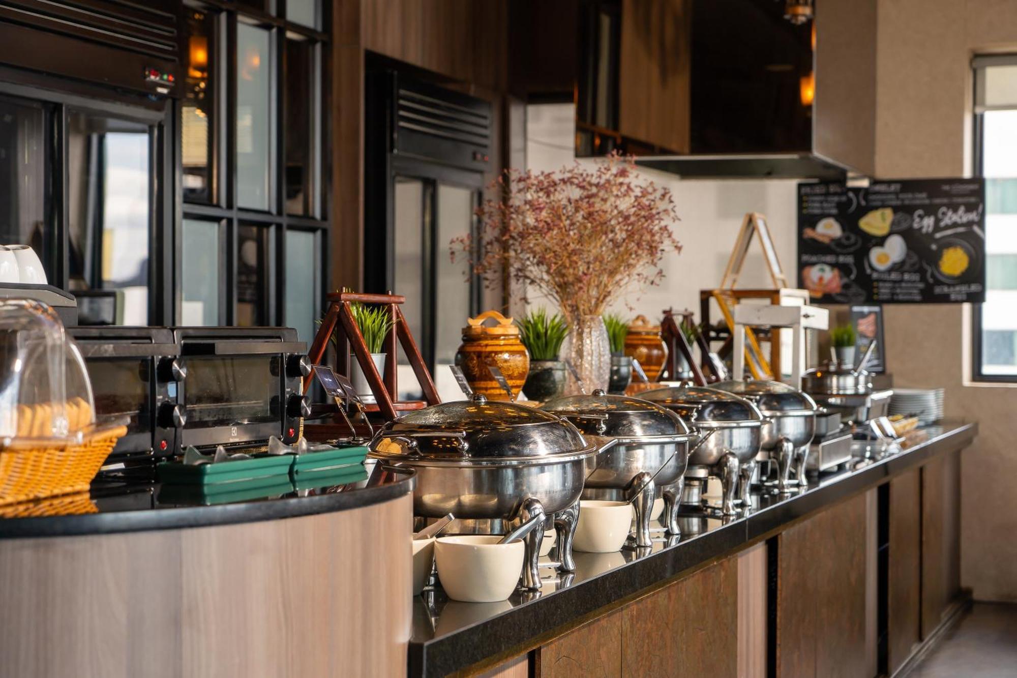 The Continent Sukhumvit - Asok Bts 5* Banguecoque