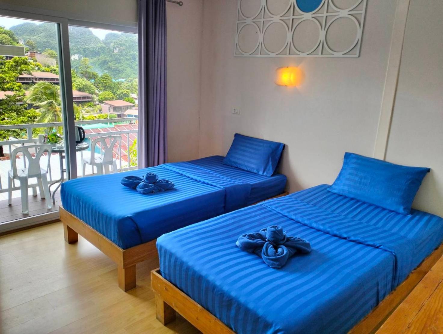 Hostel Blue View House