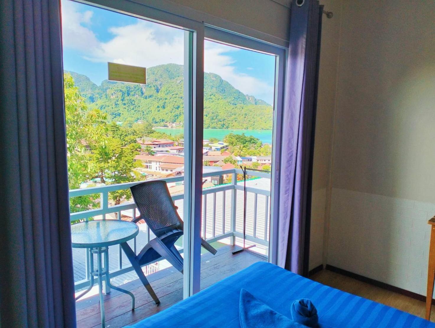 Hostel Blue View House