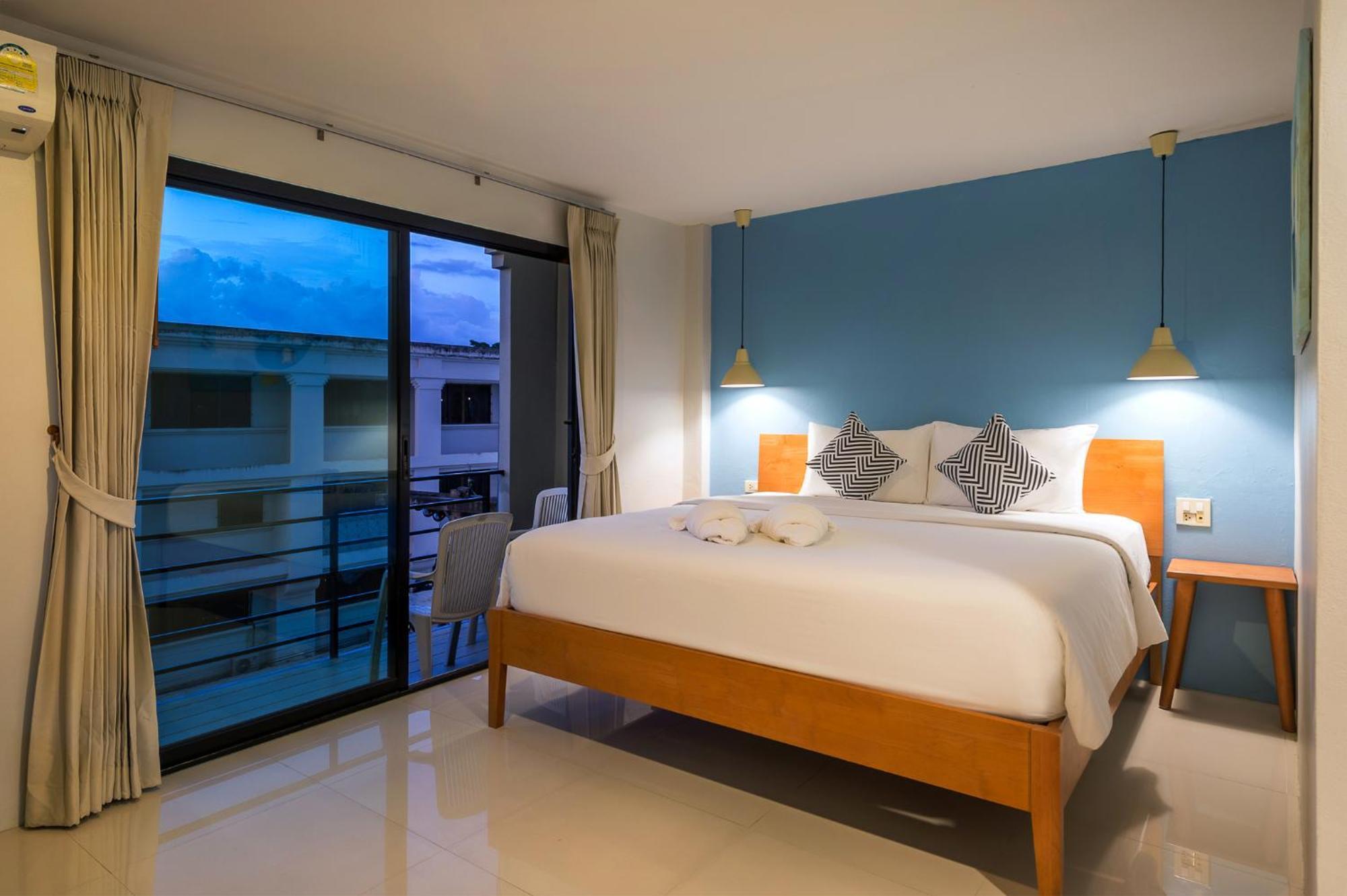 Tiya House & Cafe Hotel