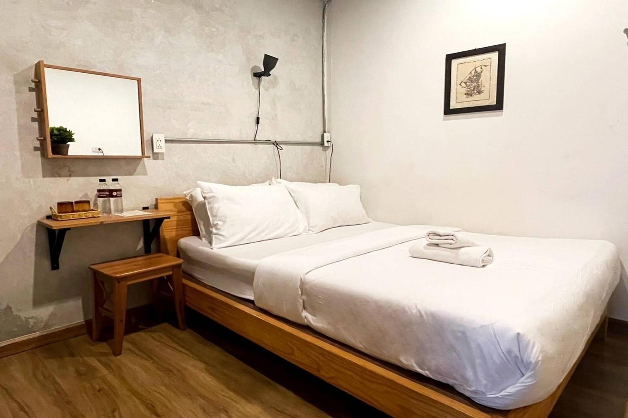 Ora Hostel