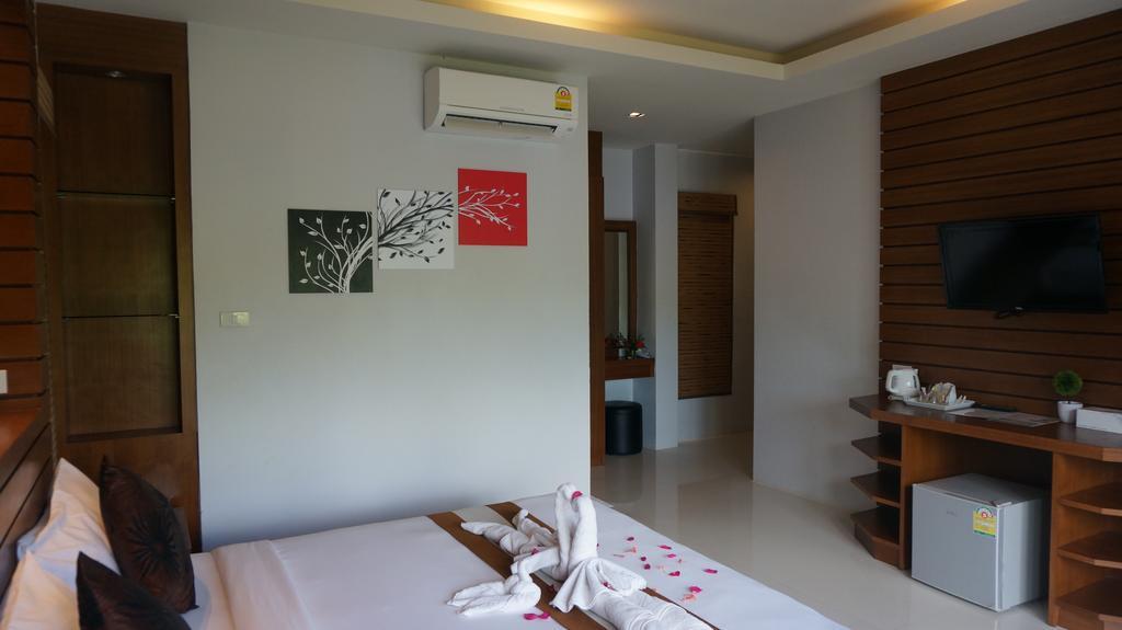 Lanta Intanin - Sha Extra Koh Lanta