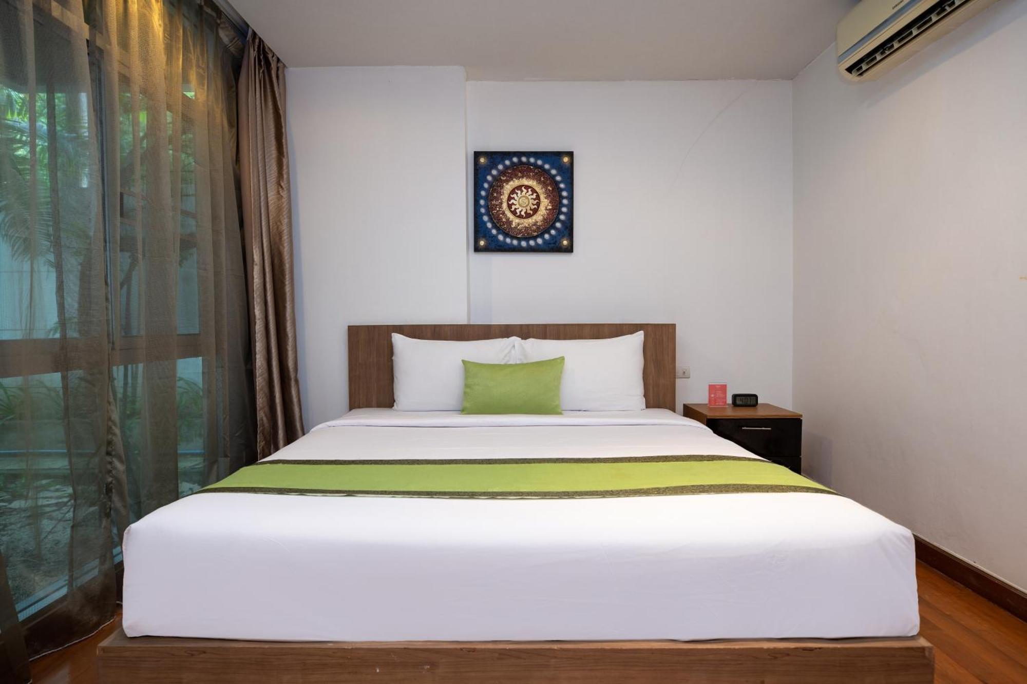Icheck Residences 4*