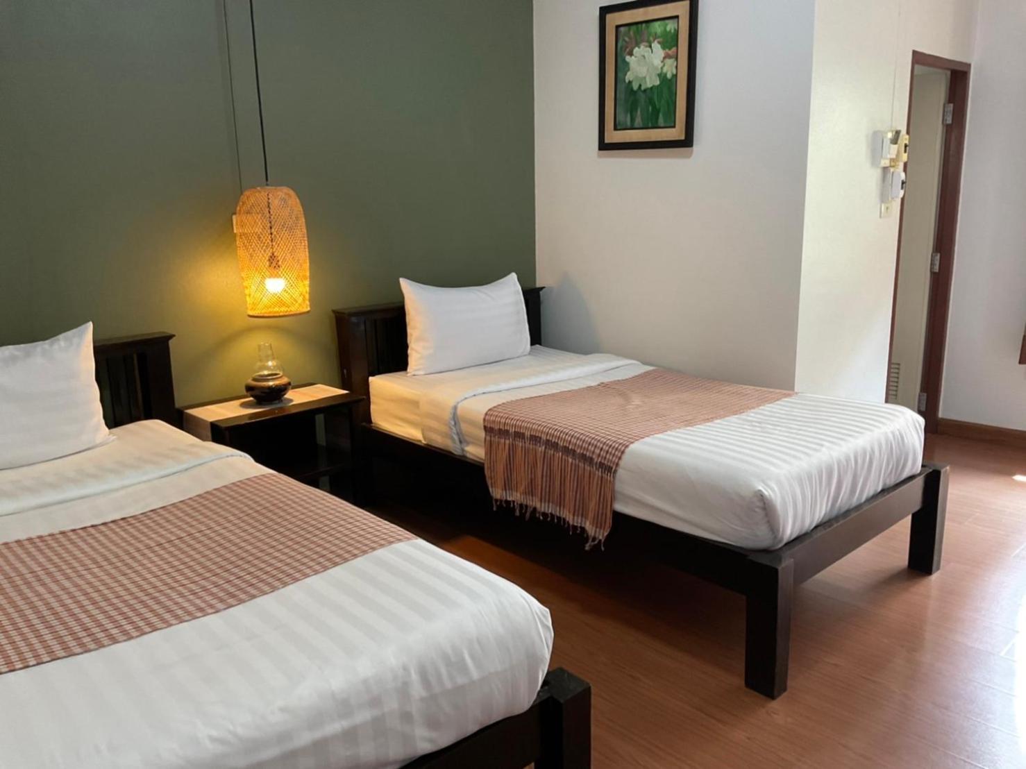 Baan Klang Vieng Resort 3*