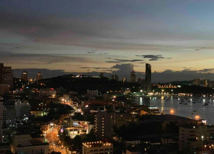 Edge Seaview With Infinity Pool * Pattaya