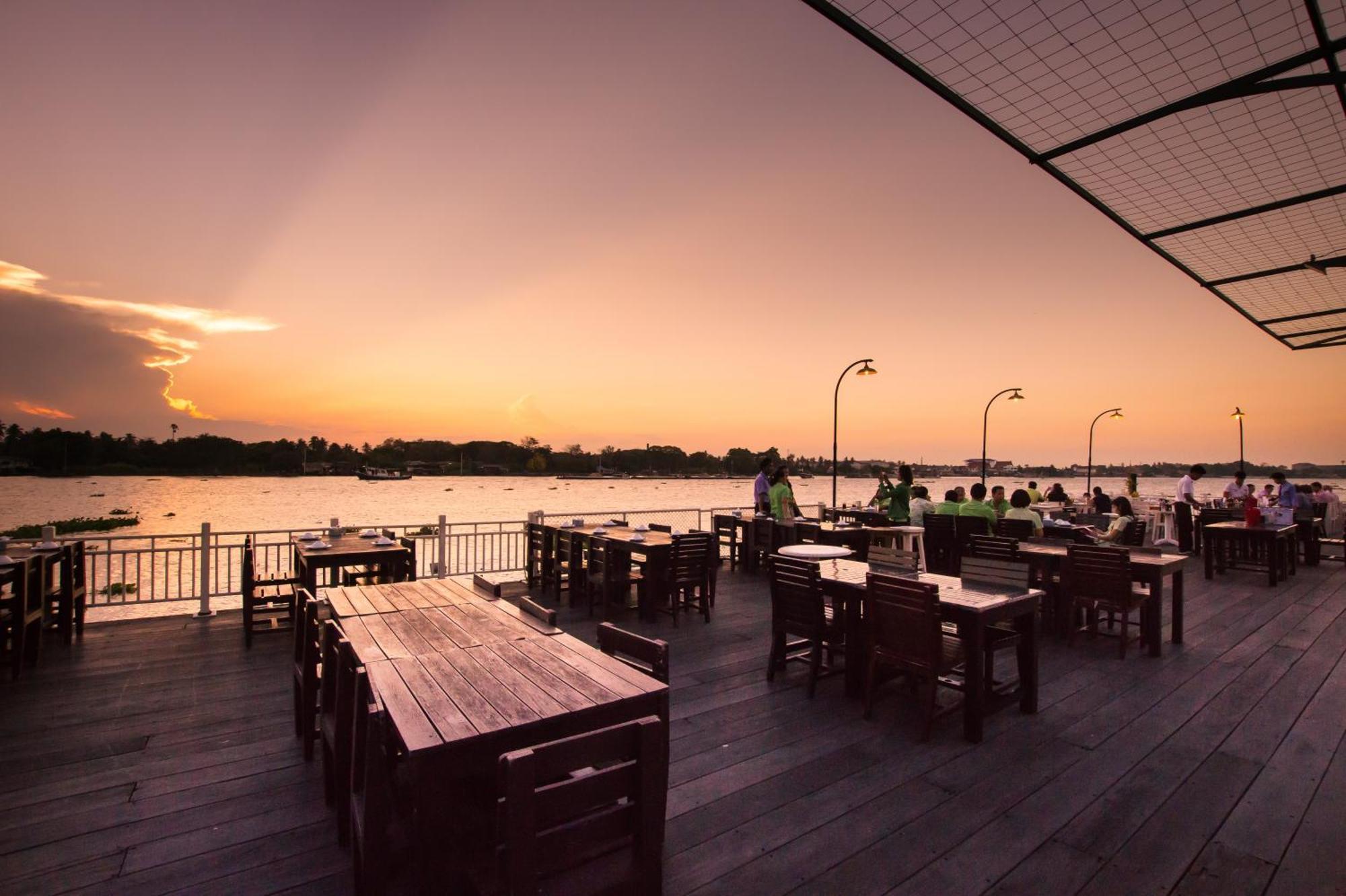 Kalanan Riverside Hotel Nonthaburi